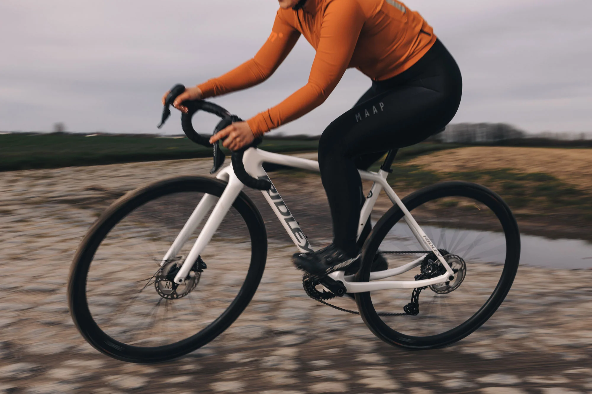 HUNT 30 Carbon Disc Wheelset - Image 5