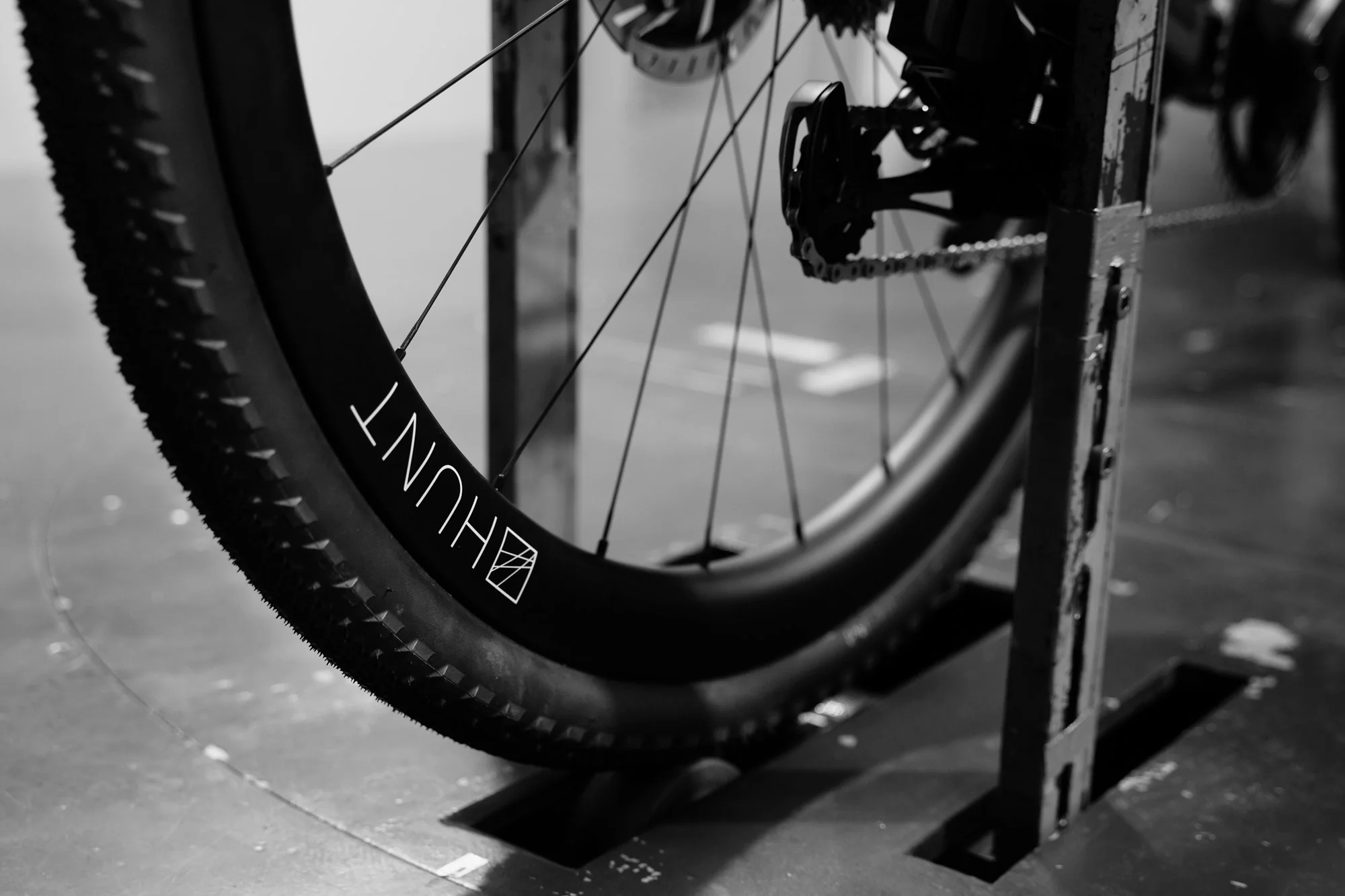 HUNT 42 Limitless Gravel Aero Wheelset - Image 3