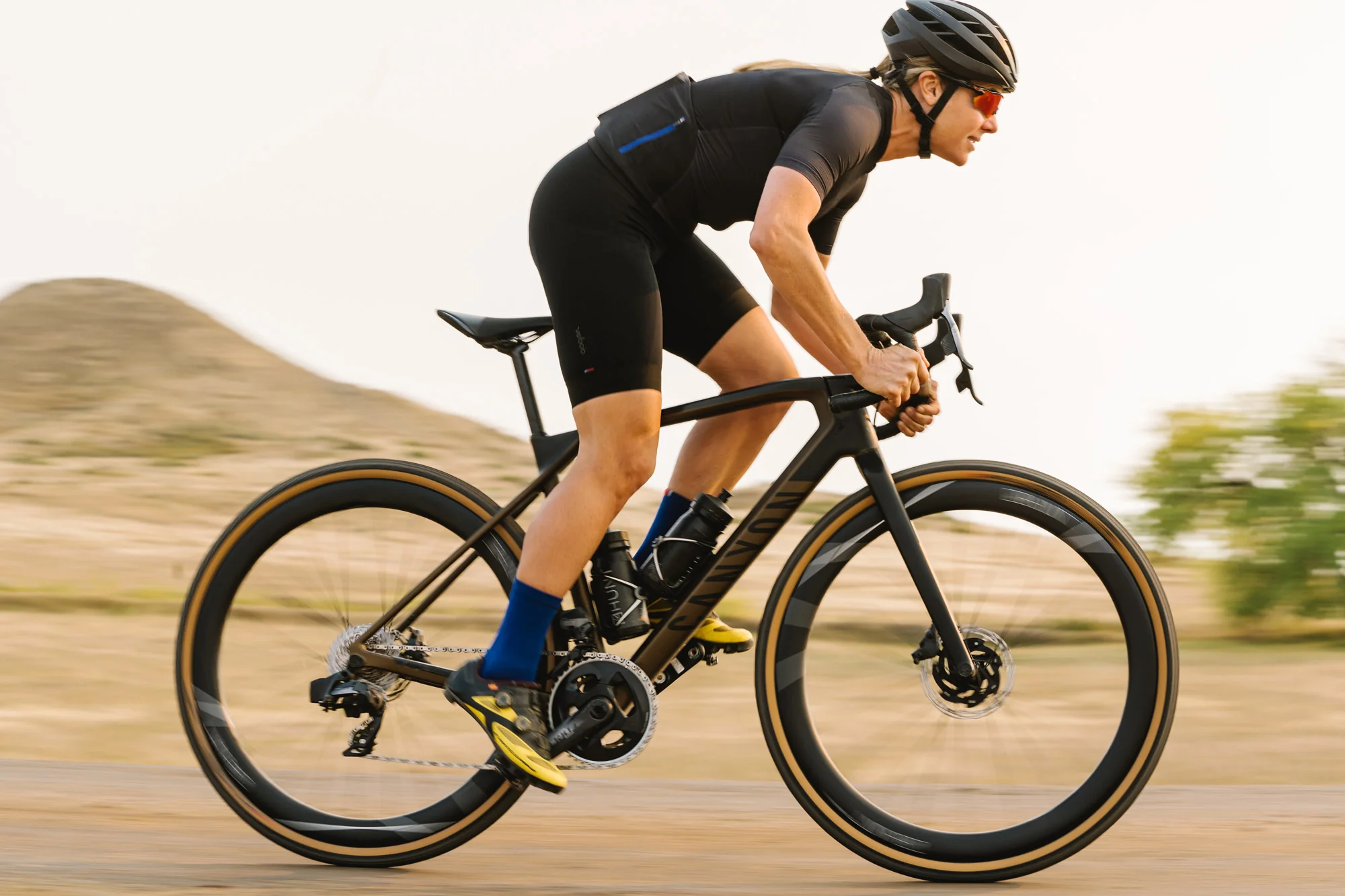 HUNT 42 Limitless Gravel Aero Wheelset - Image 5