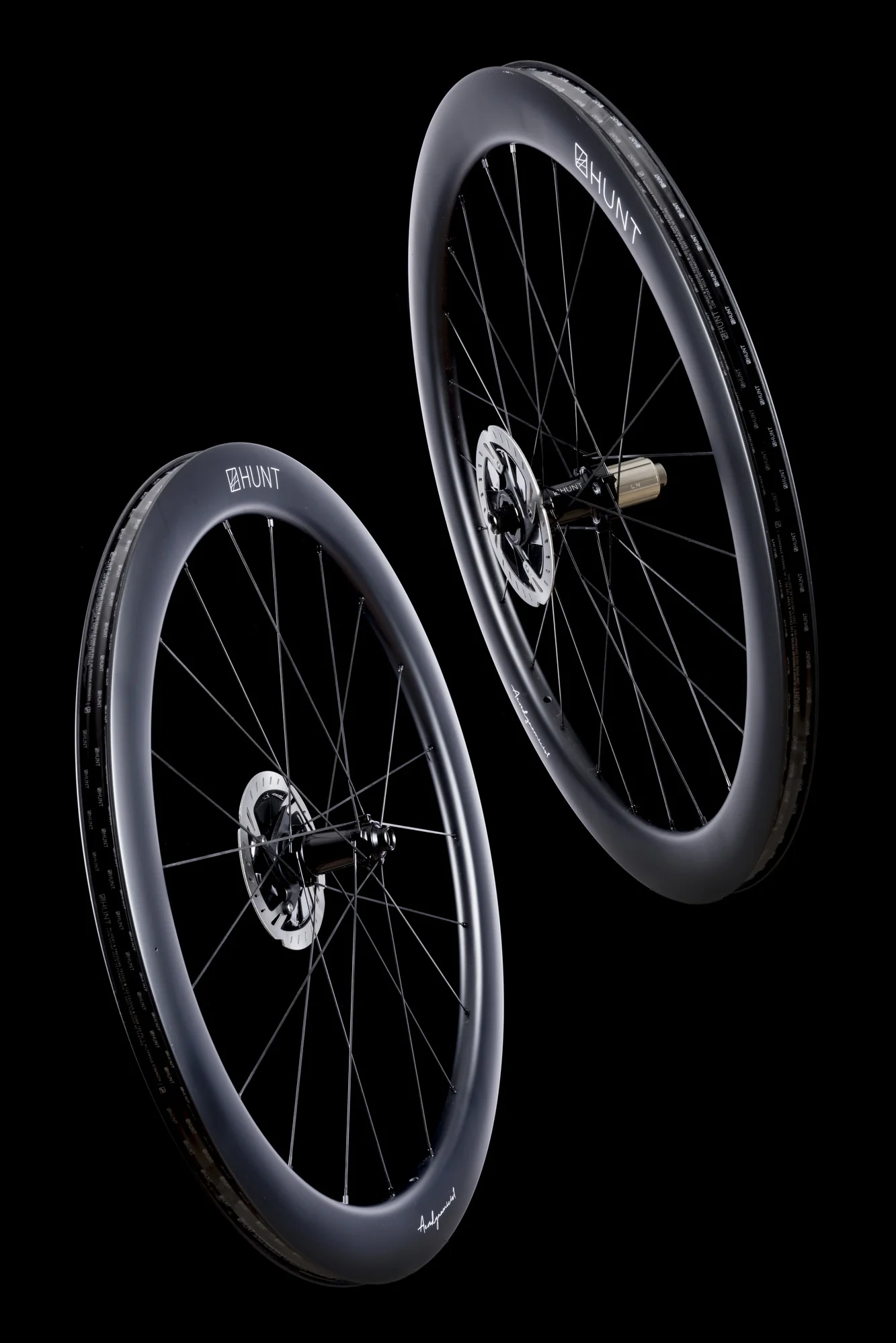 HUNT 54 Aerodynamicist Carbon Disc Wheelset - Image 13