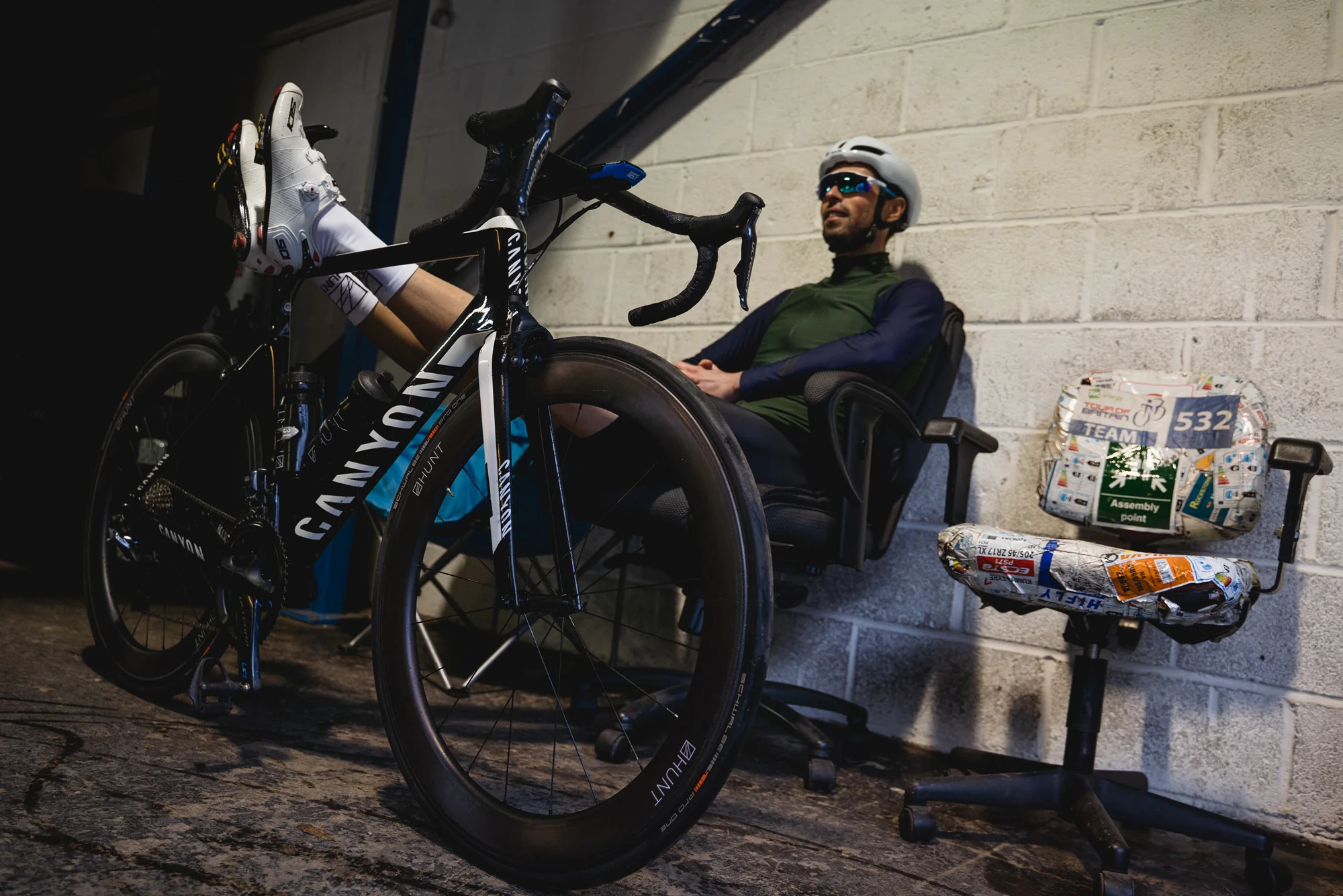 HUNT 62 Carbon Aerodynamicist Wheelset - Image 12