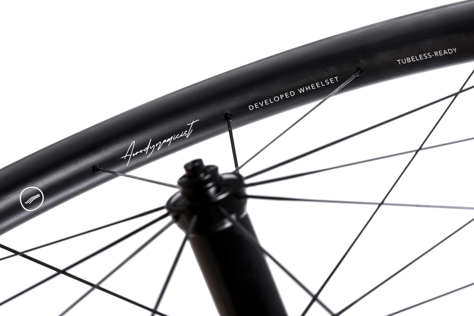 HUNT 82 Carbon Aerodynamicist Wheelset - Image 4