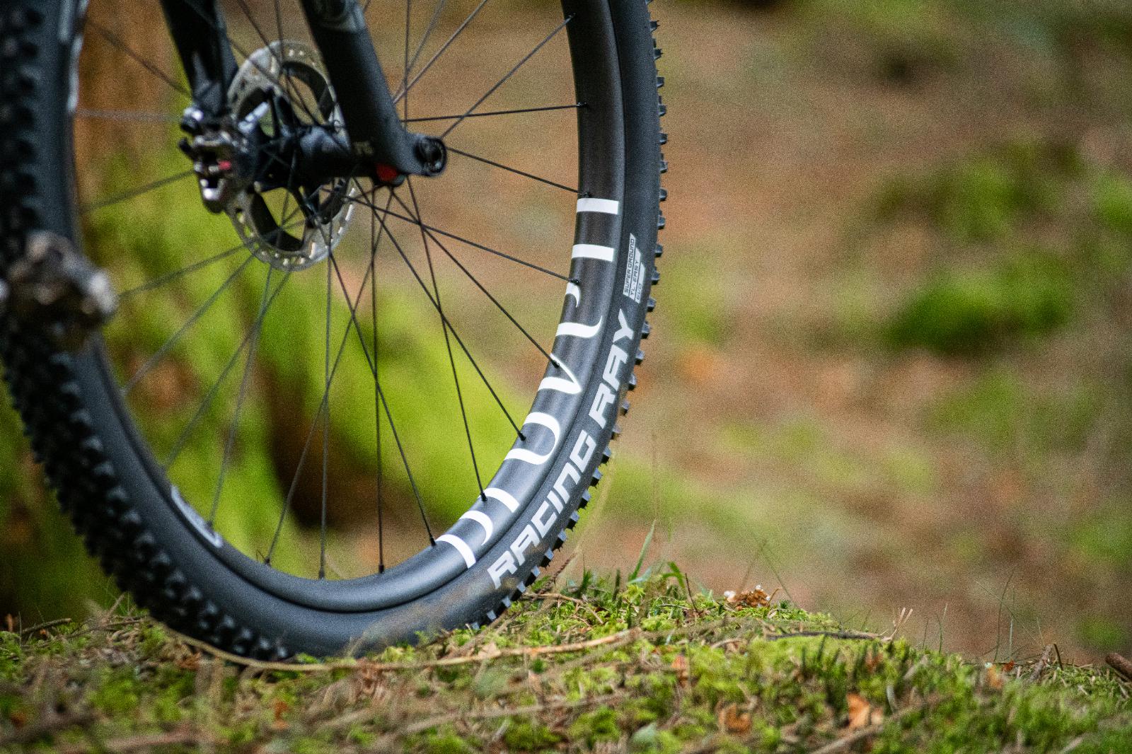 HUNT Proven Carbon Race XC MTB 29 Wheelset - Image 5