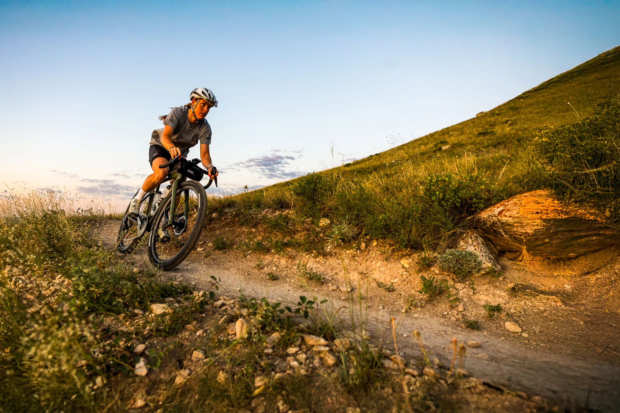 HUNT 25 Carbon Gravel X-Wide Wheelset - Image 5