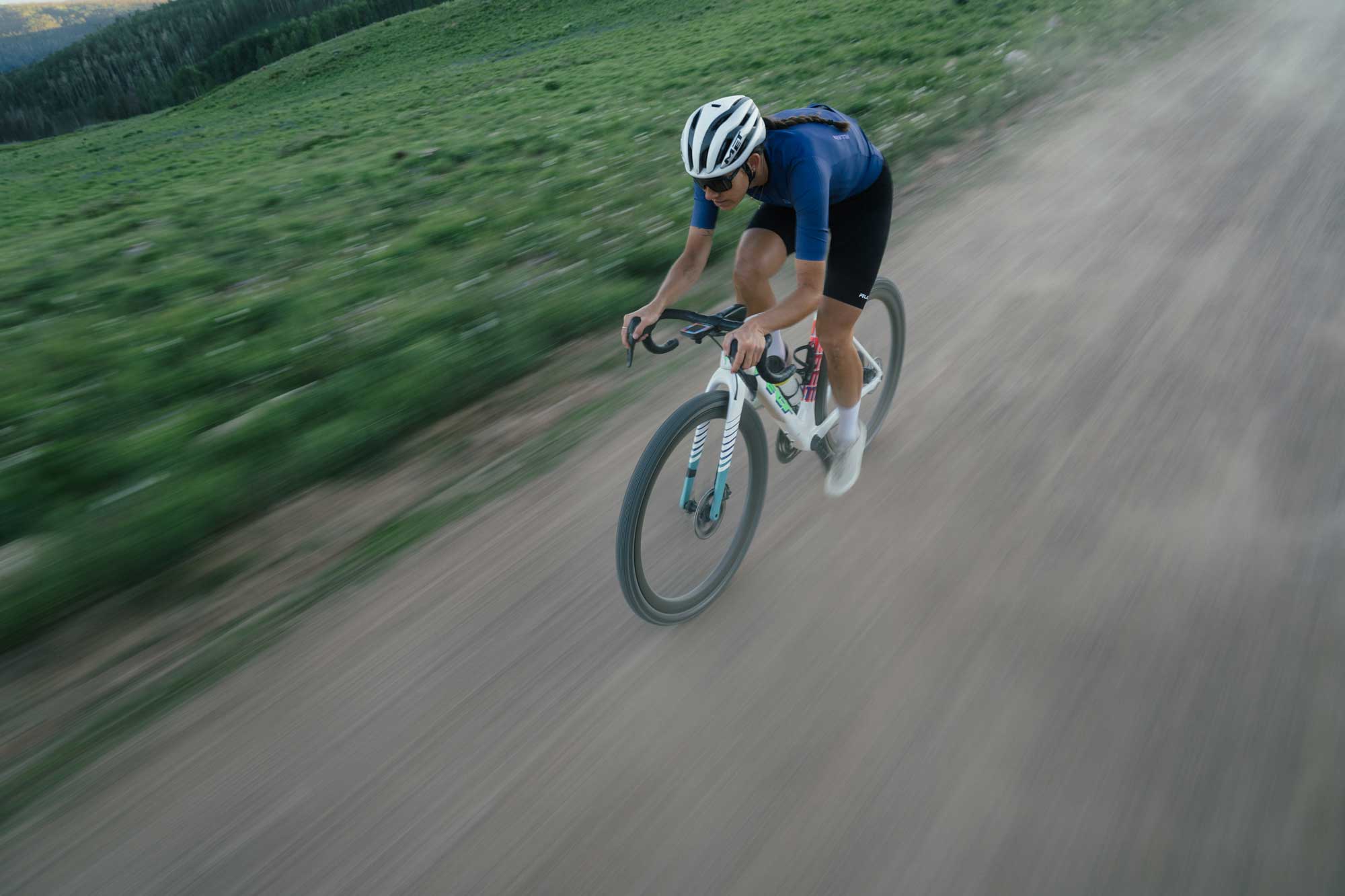 HUNT 40 Limitless Gravel Aero Wheelset - Image 4